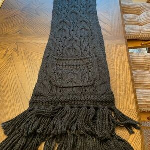 GAP Black Cable Knit Scarf
